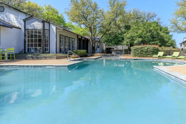 1B/1B, Disability access, Online payments available 1