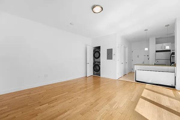 $3,250 / 1br - MASSIVE BOREUM HILL STUDIO🤩 IN-UNIT WASHER + DISHWASHER🎥VIDEO LINKED (Boerum Hill)63788761993987121
