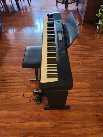 CASIO WEIGHTED KEY DIGITAL PIANO GREAT CONDITION 1