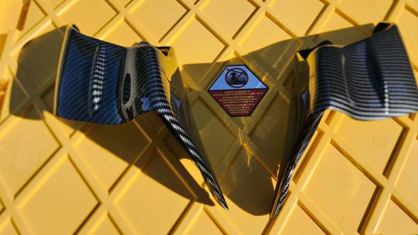 2020-2024 Yamaha R1/M Plastic Hydro Dipped Carbon Fiber Winglets 1