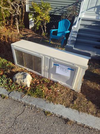 Free on Curb Linen Cabinet 1