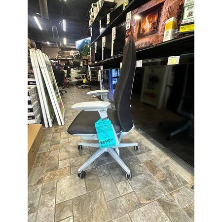 Haworth Fern High End Ergonomic Office Chair Mesh Back 1