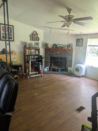 $295,000 / 3br - 3br 2ba Manufactured Home on Permanent Foundation64029375842691122