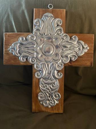 Silver / Wood Cross 1