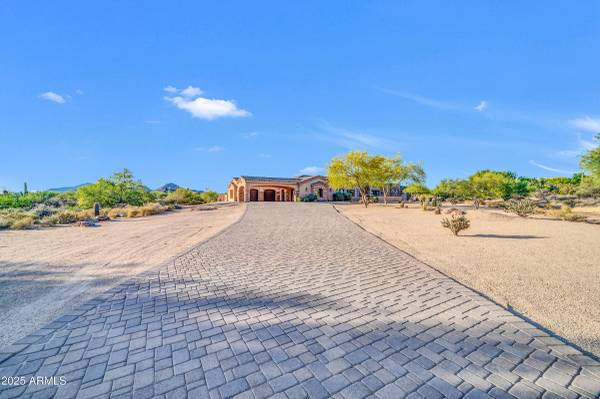 $2,999,900 / 5br - 5752ft2 - 5 Bed Residential in Scottsdale (Scottsdale, AZ, $2,999,900) (Scottsdale, AZ)64024826337411124