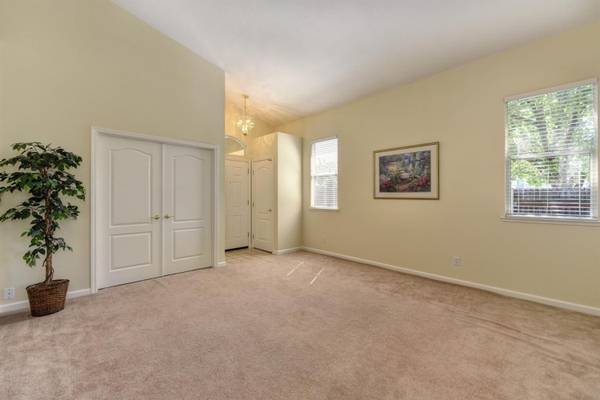 $3,200 / 3br - 1434ft2 - Spacious Single-Story Home 3BR/2BTH (Folsom)63900441040514123