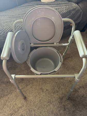 Bedside commode 1