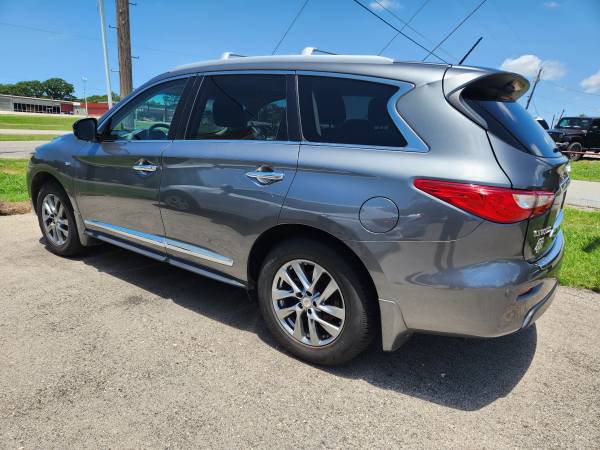 2015 INFINITI QX60 gris con interior de cuero. 121.000 millas - $10.500 (McKinney)63479125653251121