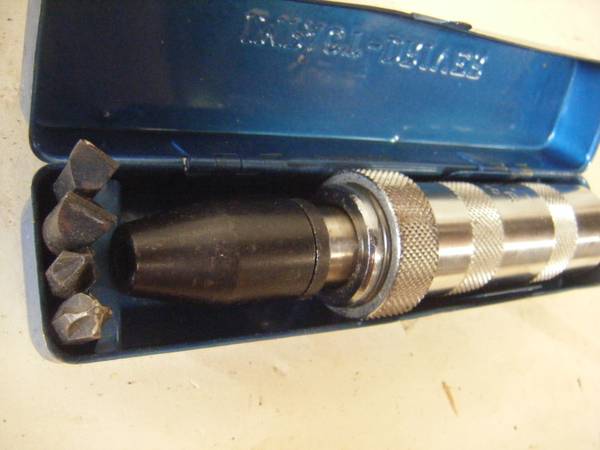 Cable de tracción giratorio $65  
Controlador manual de impacto $10  
Cinta métrica $10 - $85 (dallas)63435592091523121