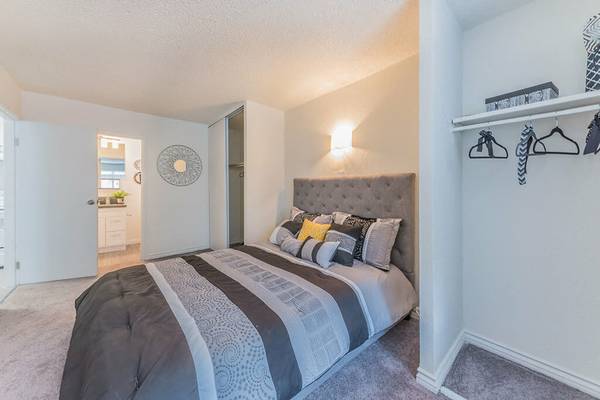 $999 / 2br - 650ft2 - 🏠 Welcome Home to University Gardens! 🏠 (Las Vegas)63907026356867124