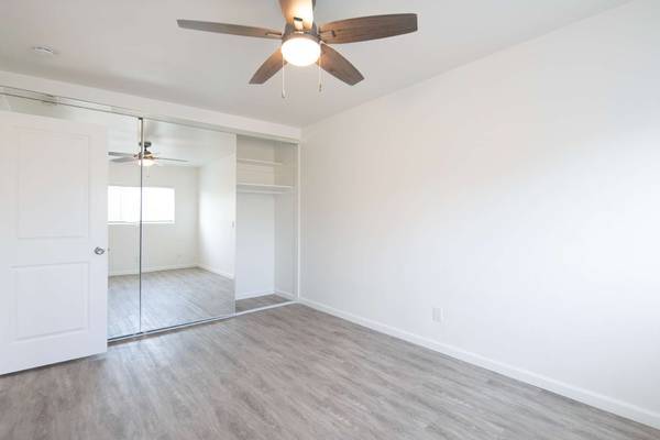 $900 / 1br - Freshly renovated 1-bedroom, 1-bathroom apartment! (menlo park)63888989431681122