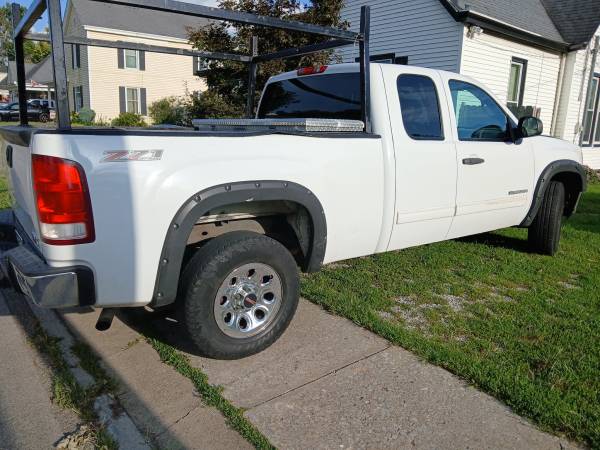 2012 GMC Sierra 1