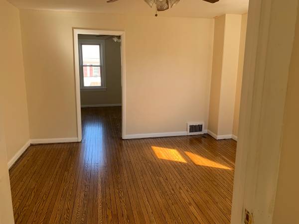 $1,795 / 2br - 1200ft2 - Fully renovated 2 bedroom a few blocks to Main St (Downtown Bethlehem)64010160958850122
