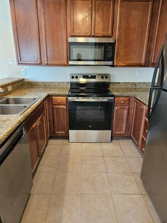 $2,400 / 2br - 984ft2 - Sienna Hills Condos 2 Bed 2 Bath (Escondido)63845976578561122