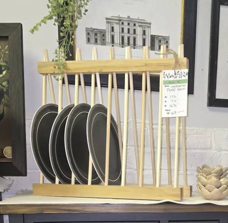 Handcrafted Under Cabinet Plate Rack 1