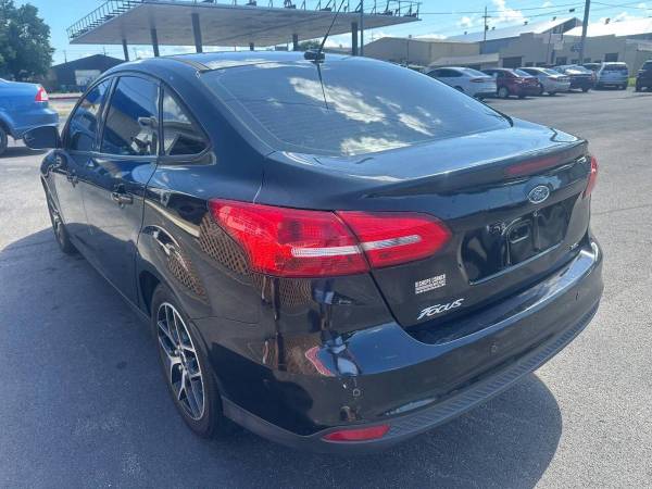 2017 Ford Focus SEL Sedán 4 puertas ¡CARFAX GRATIS EN CADA VEHÍCULO! - $6.988 (+ Bishops Corner Auto Sales)63470244031363124