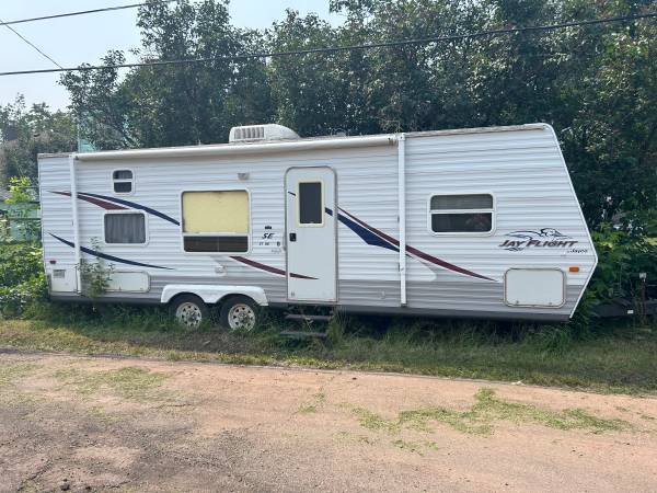2006   27 foot Jayco travel trailer 1