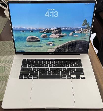 MacBook Pro 16-inch 2019 A2141 - 32GB RAM - 1Tb SSD - computers