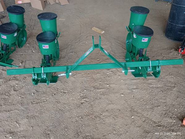 COLE 2 ROW PLANTER with PLATES 1