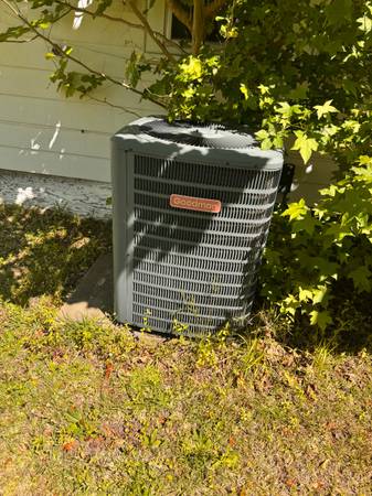 Air conditioning units. Exterior Work fine 1