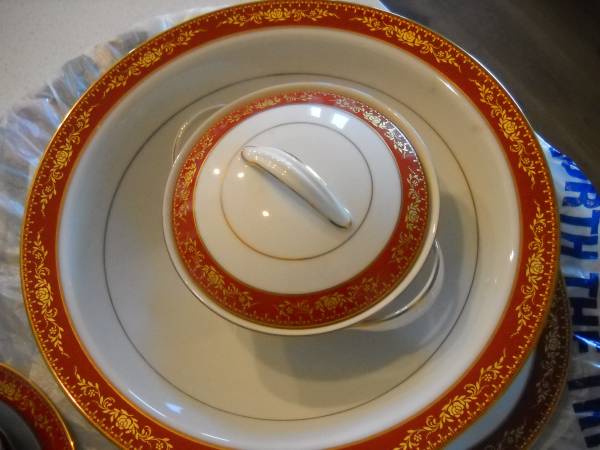 ノリタケ　6613 [GOLD HILL] 昭和レトロ Noritake, Gold Hill 95 pc China set, Vintage, Excellent Condition