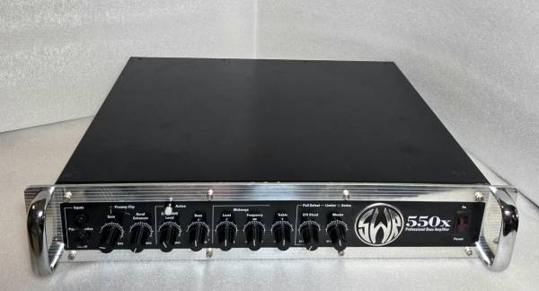 SWR 550X Hybrid Rack Bass Guitar Amp Head 1