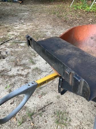 Hand truck lip extender 1