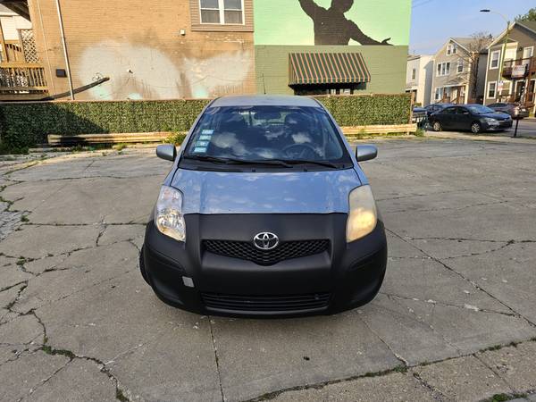 Toyota Yaris hatchback 2010 - $3,600 (Chicago Illinois)63619054465923121