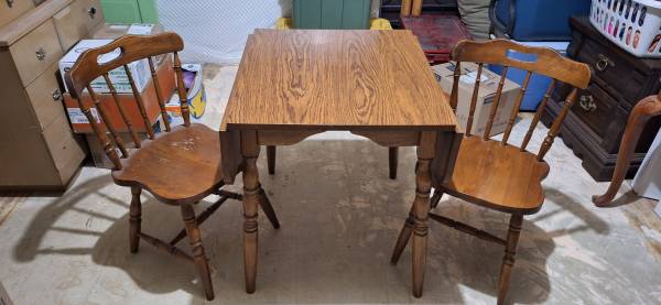 (CASH ONLY) kitchen table 1