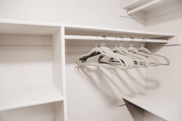 🎁 Unwrap a 2BR! Pool, W/D & Easy Public Transit🎁 1