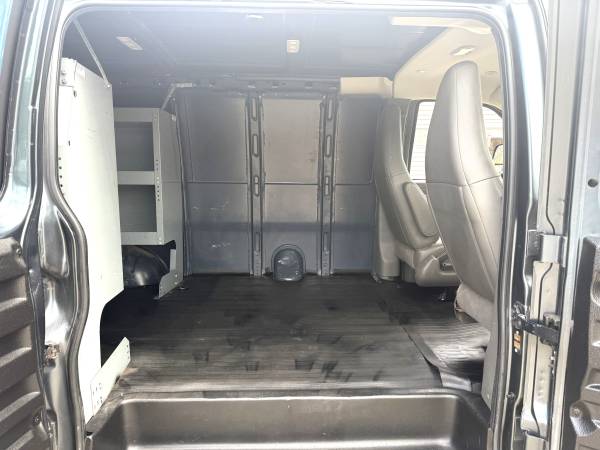 2019 Chevrolet Express 1-Owner Clean - Photo 14