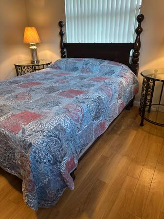 Free double bed 1