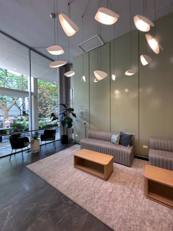 $4,495 / 2br - STUNNING 2 BED 2 BATH In highly desired building and location (GOLD COAST)63959876078595120