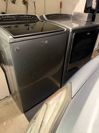 Whirlpool washer and gas dryer 1