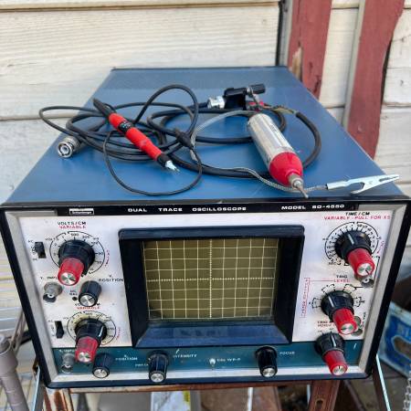 Heath-Schlumberger SO 4550 oscilloscope w/ accessories Powers On 1