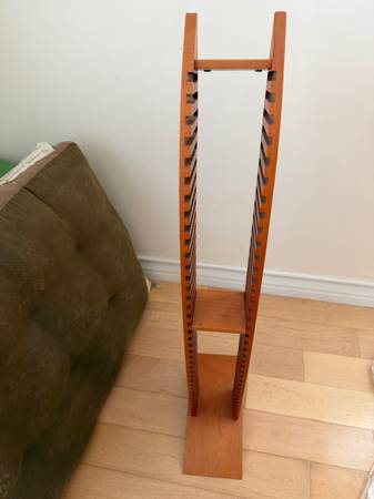 Wooden CD/Blu-Ray Holder 1