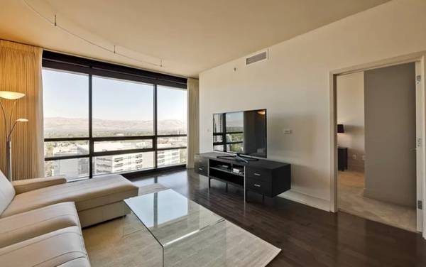 $1,995 / 1br - 855ft2 - Space Class Simplicity Grace Color (SOMA / south beach)64207198445569121