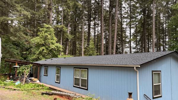 🏠 50-YEAR ROOFING SYSTEMS • LIFETIME PROTECTION • FINANCING AVAILABLE 1