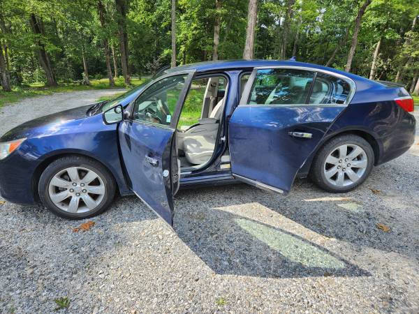 2011 Buick Lacrosse Sedan - $10,000 (Hendersonville)63471227692035121