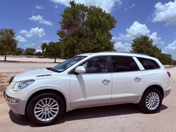 2009 Buick Enclave CXL FWD - $14,900 (San Antonio, Texas)63470780360321121