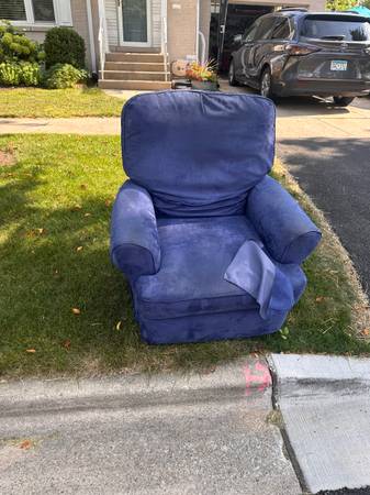 Recliner 1