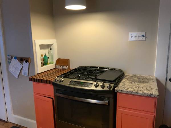 $1,050 / 2br - Habitación en casa unifamiliar (Gloucester)63699544789379122