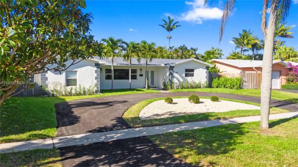 $5,400 / 4br - House for rent 4/4 (Hollywood)63825134214275120