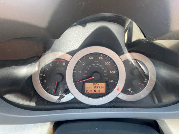 2011 TOYOTA RAV4 *EXCELLENT* *NEGOTIABLE* - $11,850 (PROVIDENCE)63470590980353124