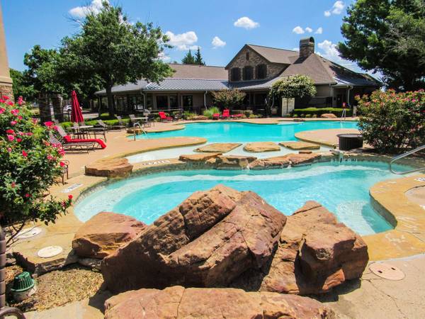 3/BD 2/BA SPECIALS! 1