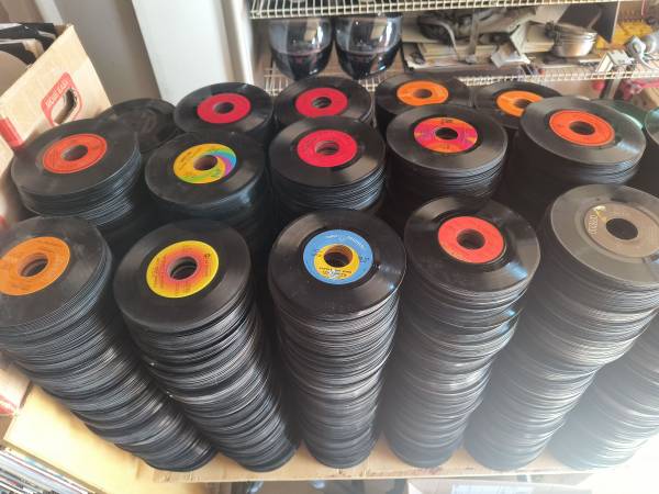 Approximately 7,000+ 7" records 1