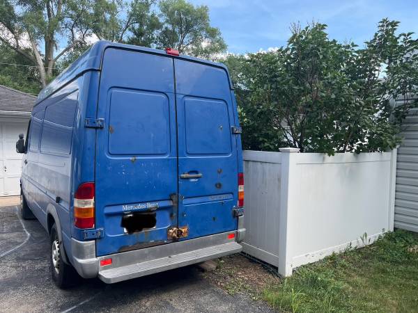 2006 Dodge Sprinter 2500 - $7,500 (Mount Prospect)63469629507587122