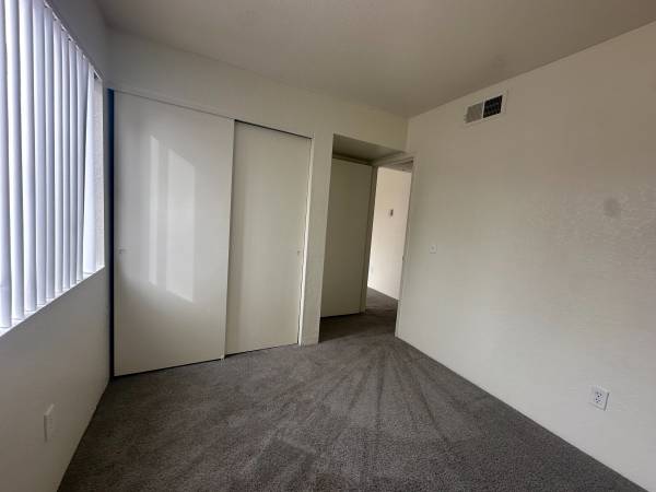 $850 / 2br - 585ft2 - Look and Lease Specials! Free Rent (sierra vista)64051177835907124