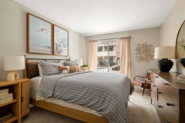 $2,465 / 1br - 700ft2 - Refrigerator, Private Cabanas, Dishwasher (Hollywood)63812226385027123