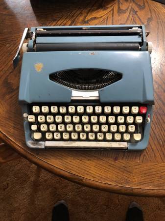 Antique typewriter 1